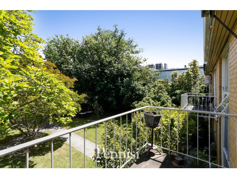 13/31 Leslie Road, Essendon VIC 3040