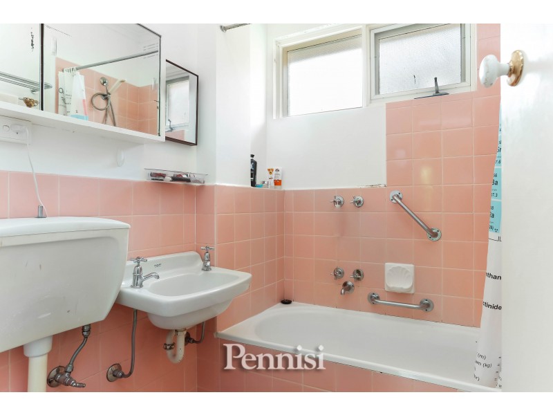 13/31 Leslie Road, Essendon VIC 3040