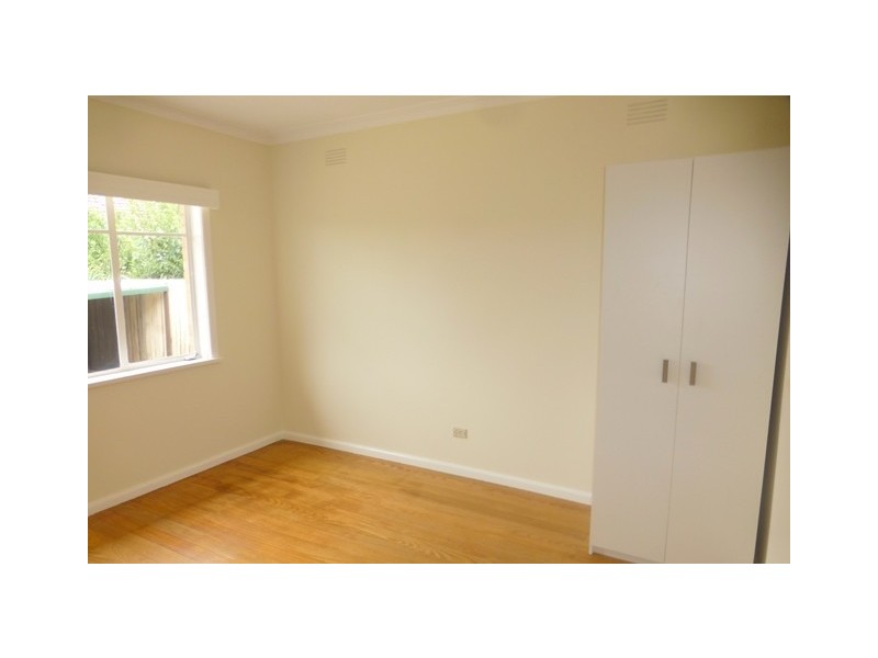 5 Thorndon Drive,, St Albans VIC 3021