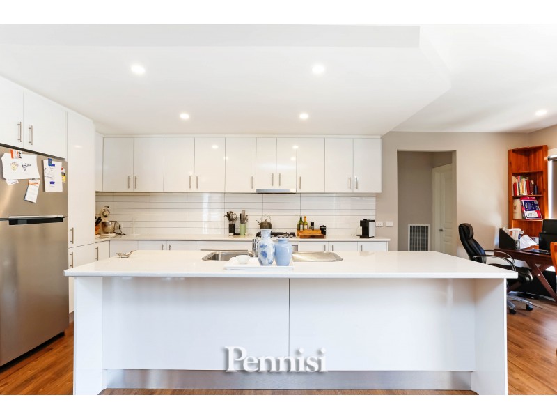 3A Asqith Place, Melton West VIC 3337