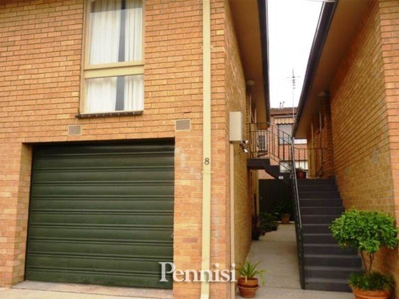 8/14 Raleigh Street, Essendon VIC 3040