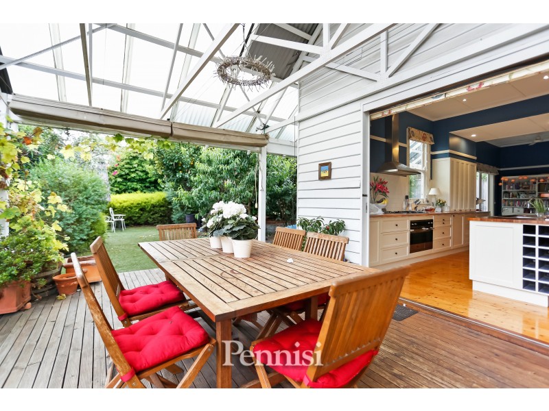 13 Hooper Crescent, Brunswick West VIC 3055