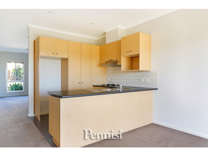 19 Balerno Circuit, Gowanbrae VIC 3043