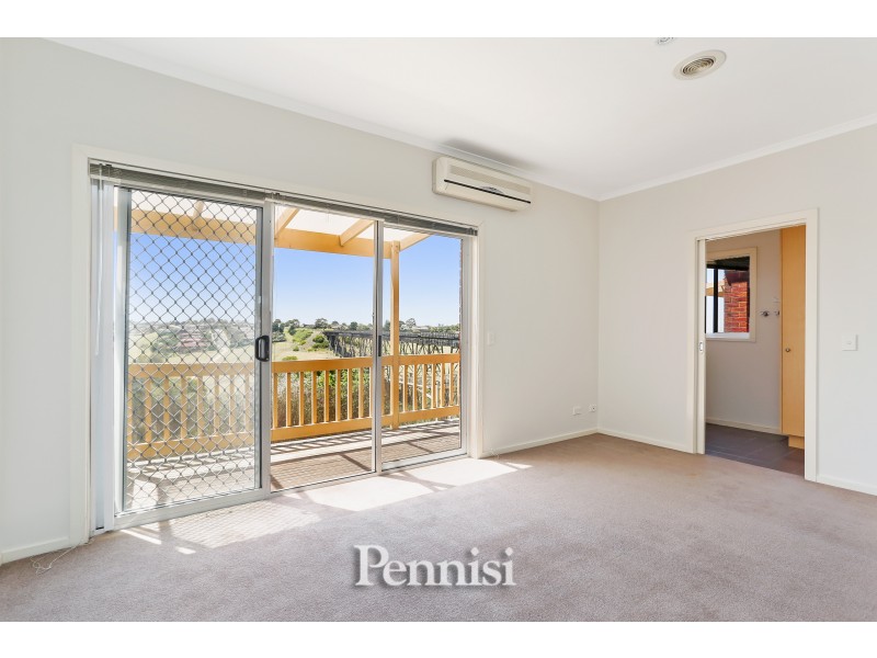 19 Balerno Circuit, Gowanbrae VIC 3043