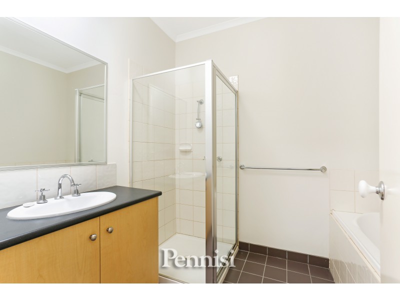 19 Balerno Circuit, Gowanbrae VIC 3043