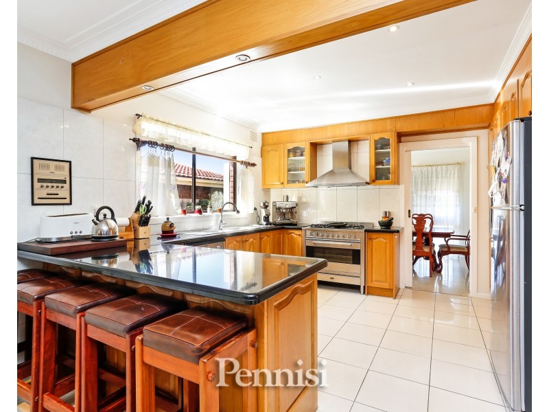 2 Mccallum Road, Keilor VIC 3036