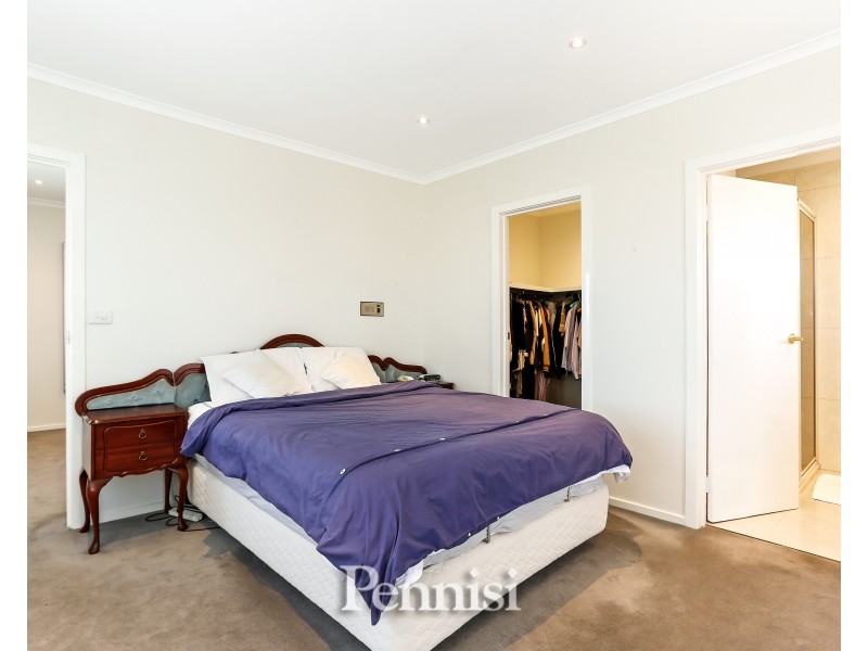 2 Mccallum Road, Keilor VIC 3036