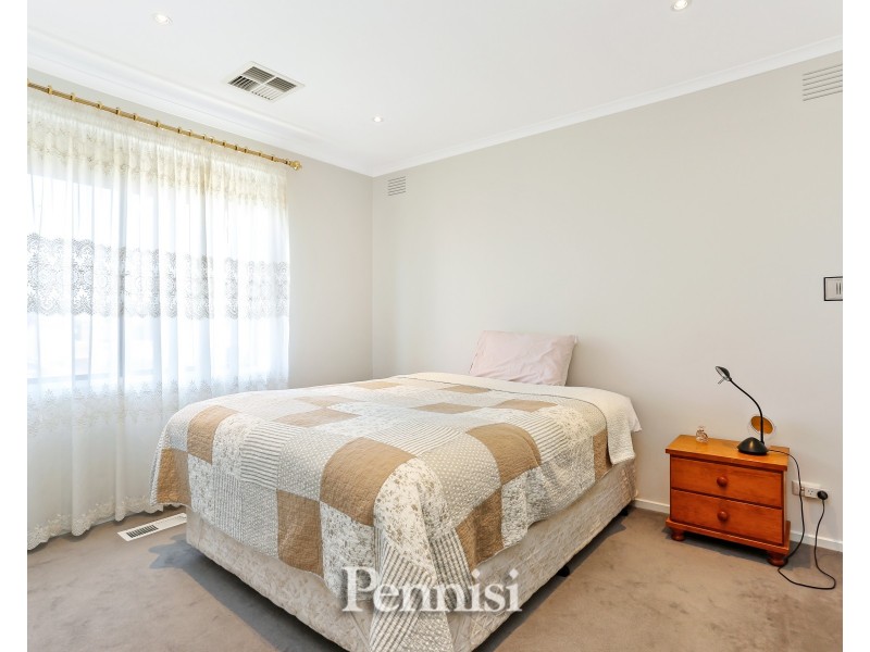 2 Mccallum Road, Keilor VIC 3036