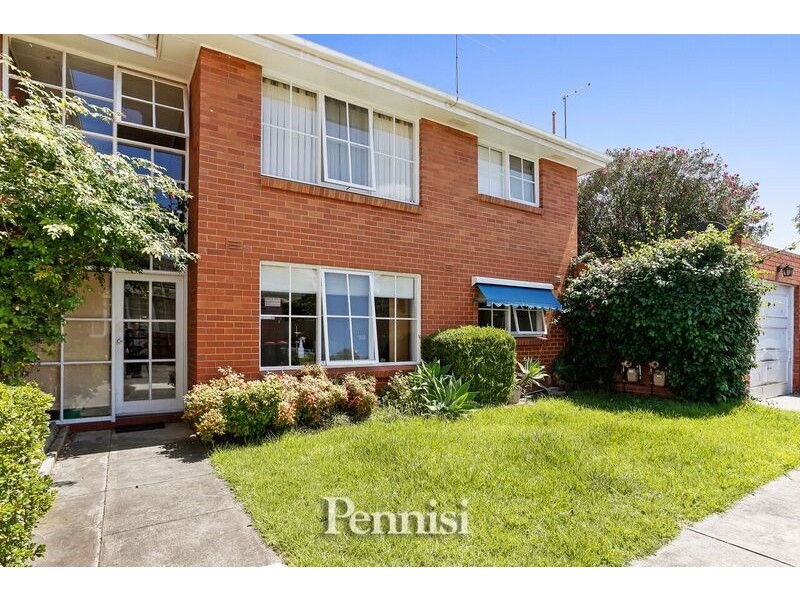 4/24 Leslie Road,, Essendon VIC 3040