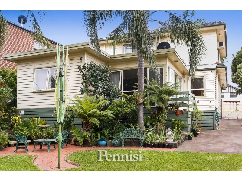 7 Balmanno Crescent, Strathmore VIC 3041