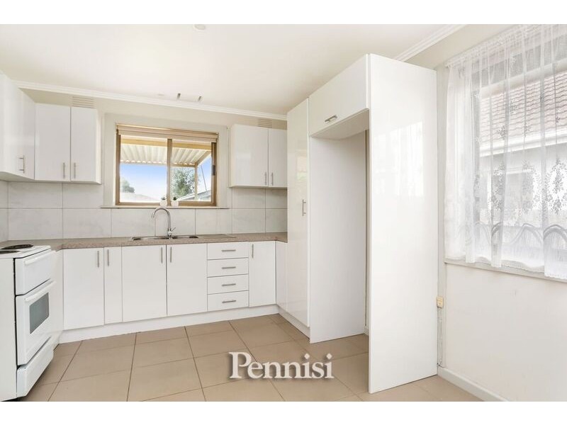 1B Wunnamurra Drive, Keilor East VIC 3033