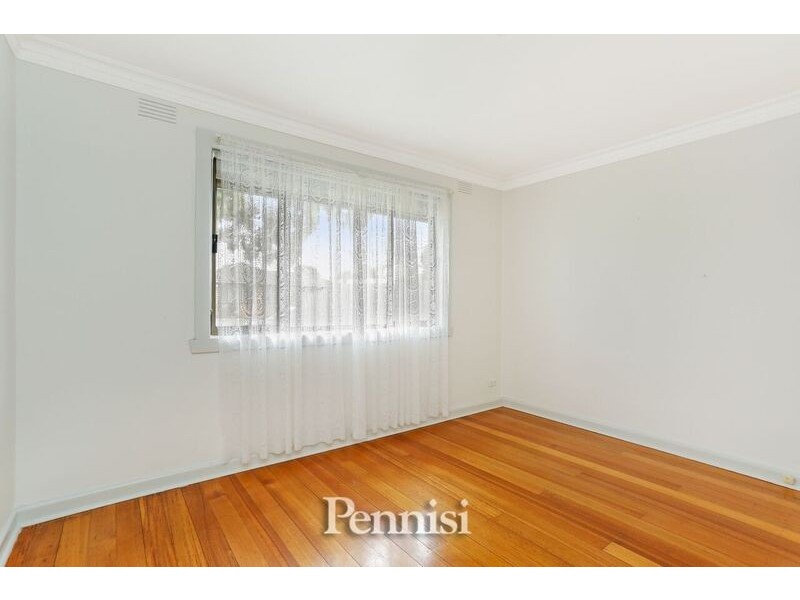 1B Wunnamurra Drive, Keilor East VIC 3033