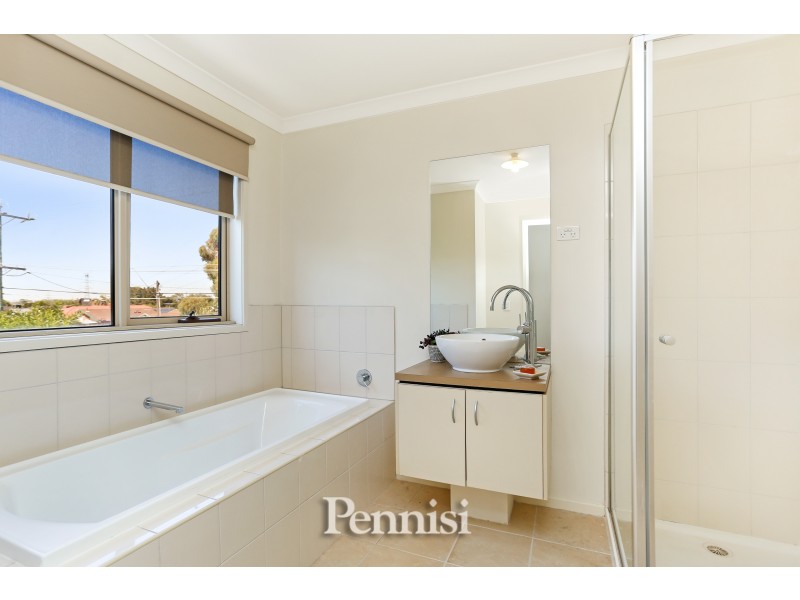 2 Britt Court, Keilor East VIC 3033