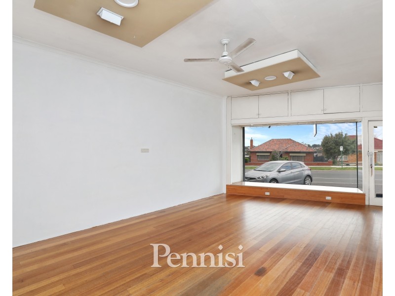 335 Napier Street, Strathmore VIC 3041