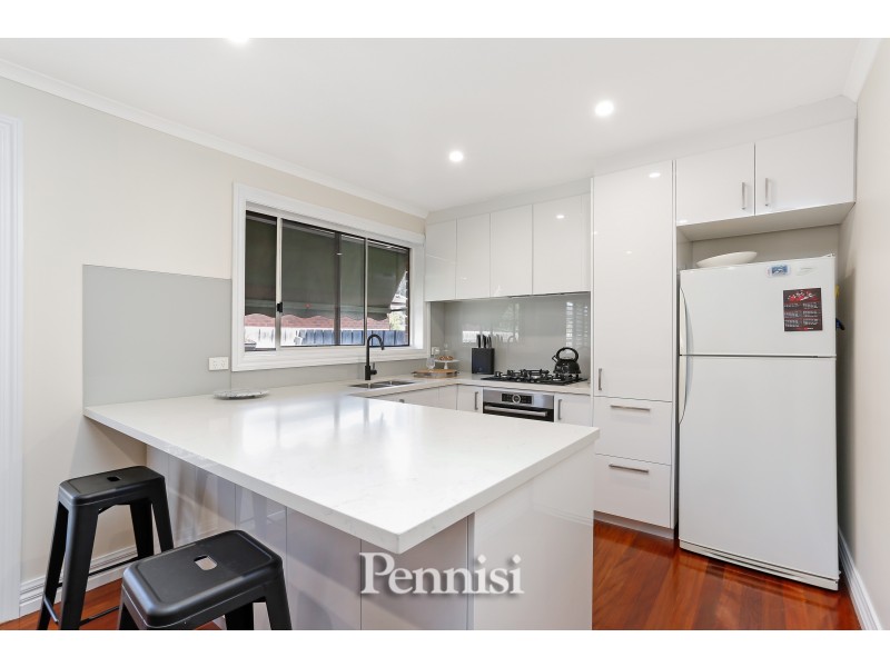 6 Marmal Court, Tullamarine VIC 3043