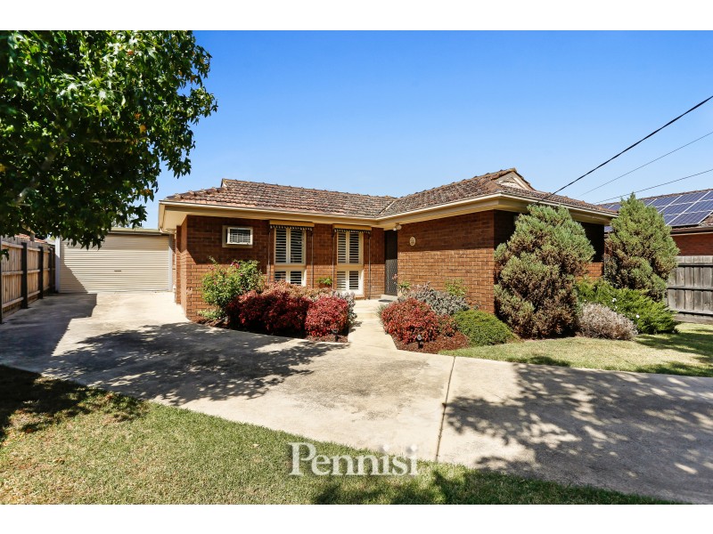 6 Marmal Court, Tullamarine VIC 3043
