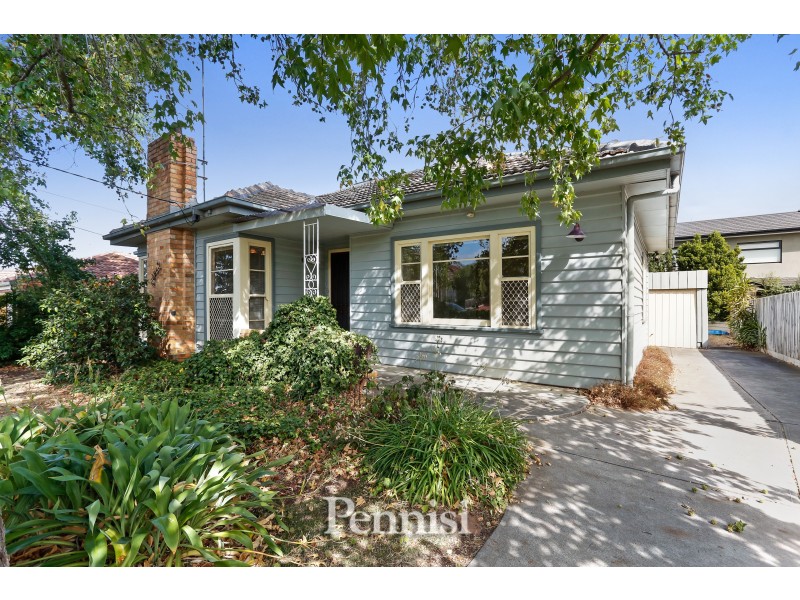 125 Deakin Street, Essendon VIC 3040