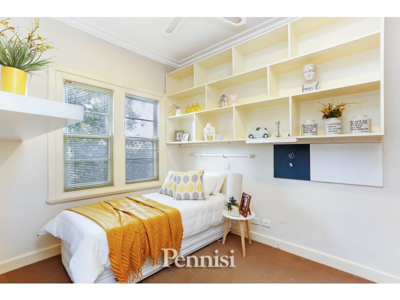 125 Deakin Street, Essendon VIC 3040