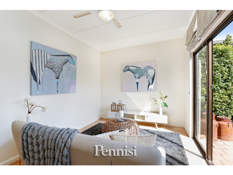 125 Deakin Street, Essendon VIC 3040