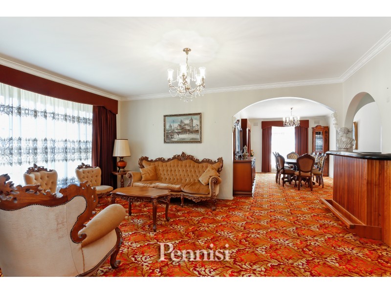 4 Lovett Drive, Avondale Heights VIC 3034