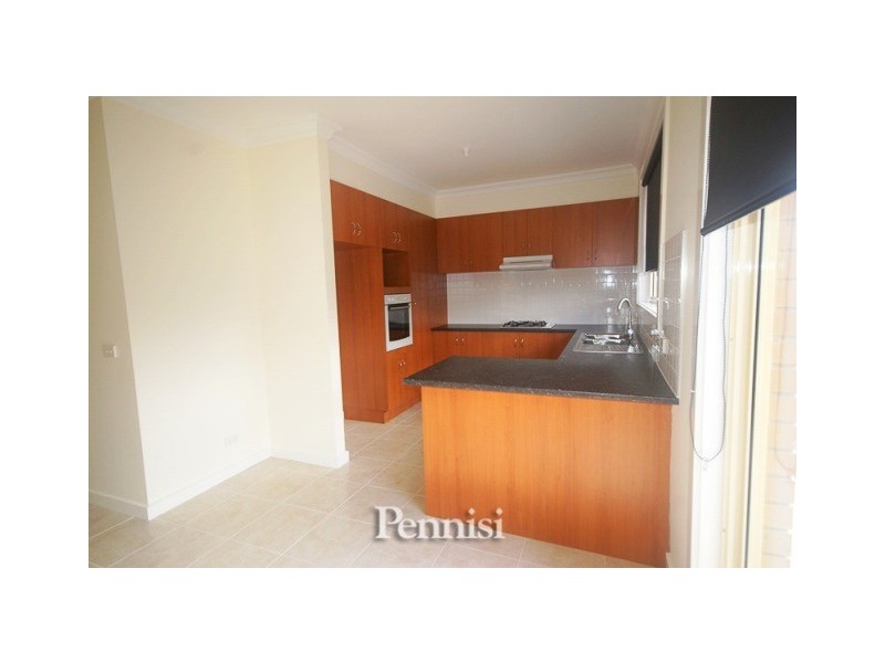 2/41 Collinson Street, Keilor Park VIC 3042