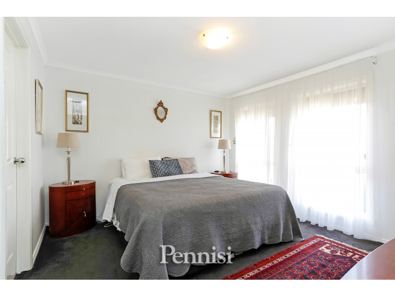 10 Tarquin Place, Hillside VIC 3037