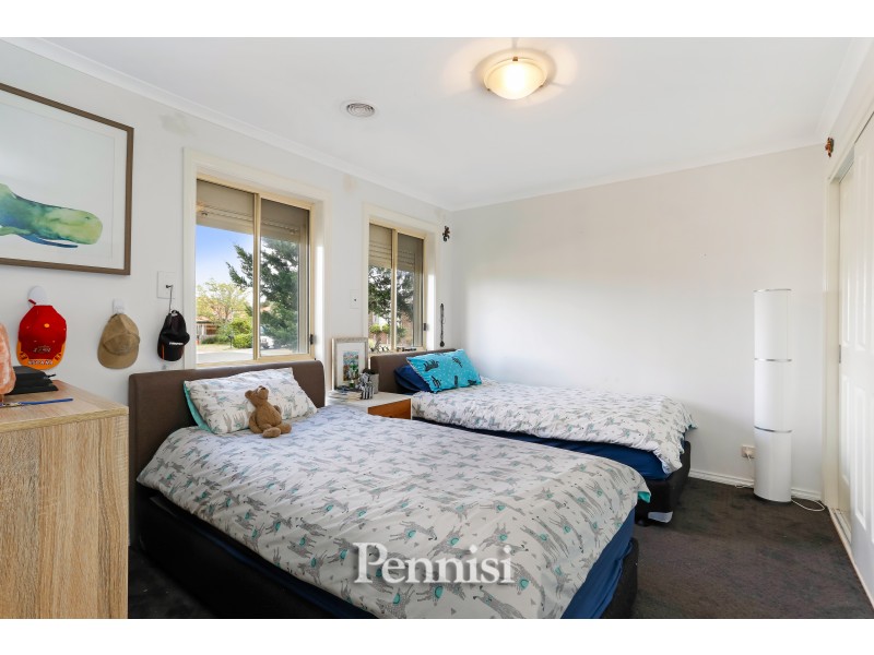 10 Tarquin Place, Hillside VIC 3037