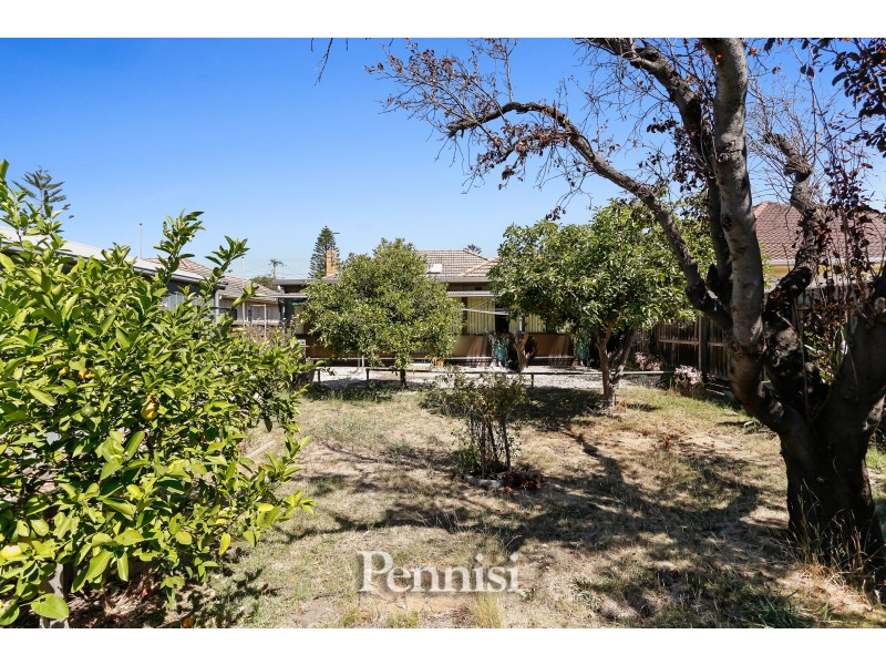 76 Marshall Road, Airport West VIC 3042