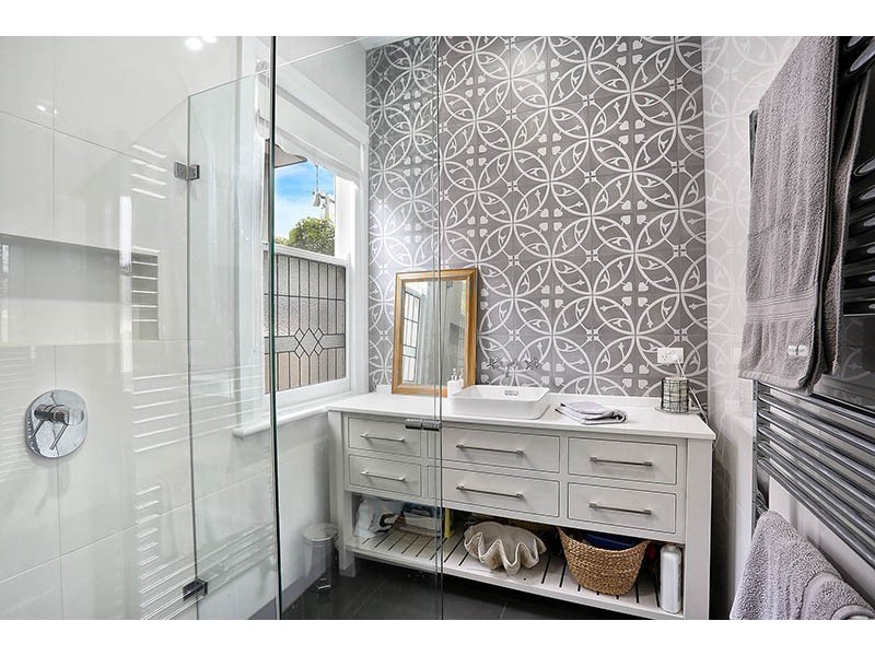 23 Windsor Avenue, Strathmore VIC 3041