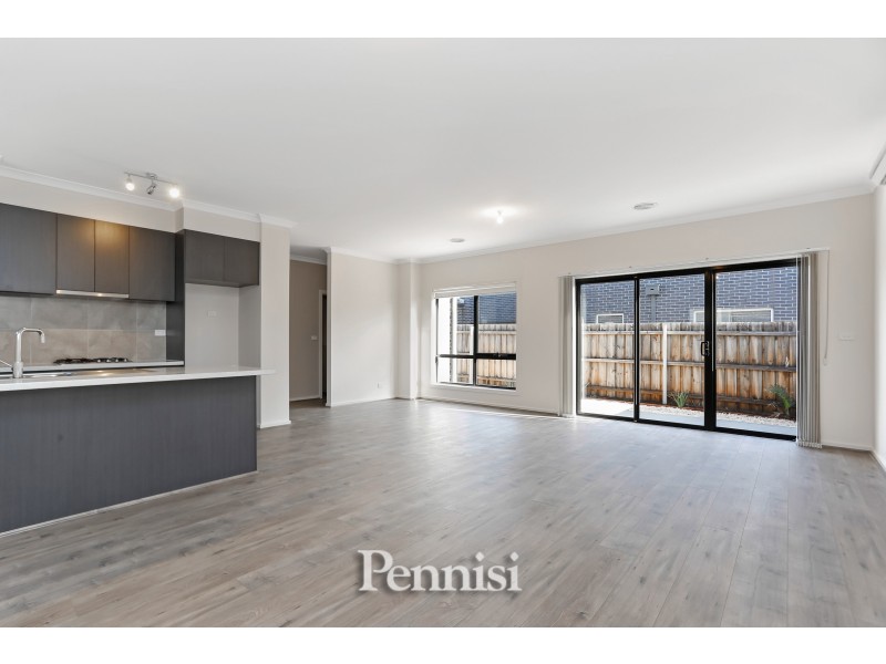 1/9 Kingston Street, Keilor Park VIC 3042