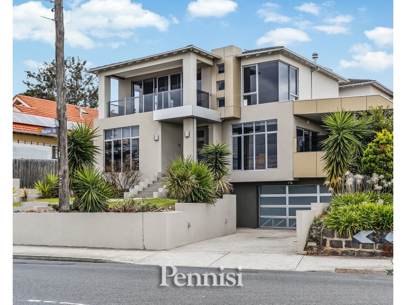 349 Napier Street, Strathmore VIC 3041