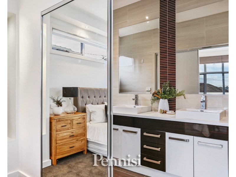 349 Napier Street, Strathmore VIC 3041