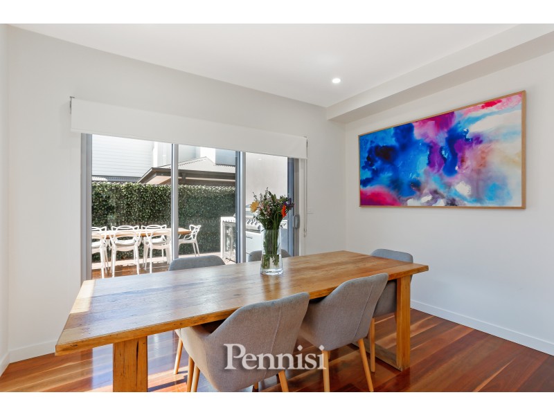2/17 Roberts Street, Essendon VIC 3040