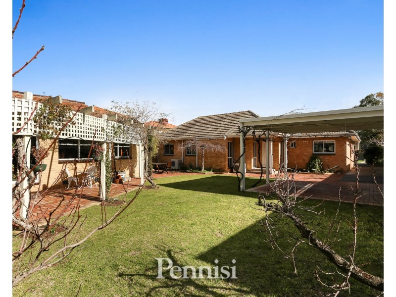 76 and 76A Nimmo Street, Essendon VIC 3040