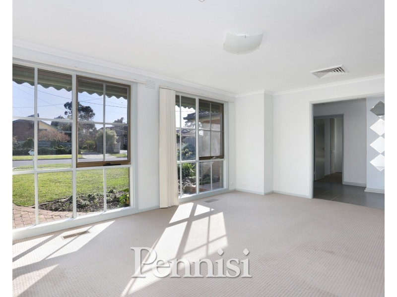 29 Lawson Street, Sunbury VIC 3429