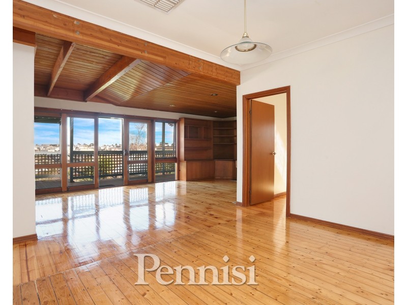 13 Rutland Street, Niddrie VIC 3042