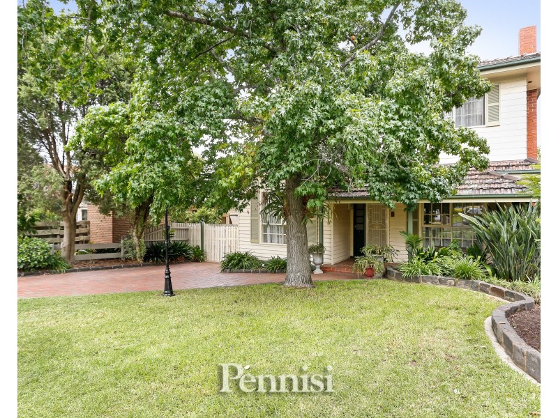 7 Balmanno Crescent,, Strathmore VIC 3041