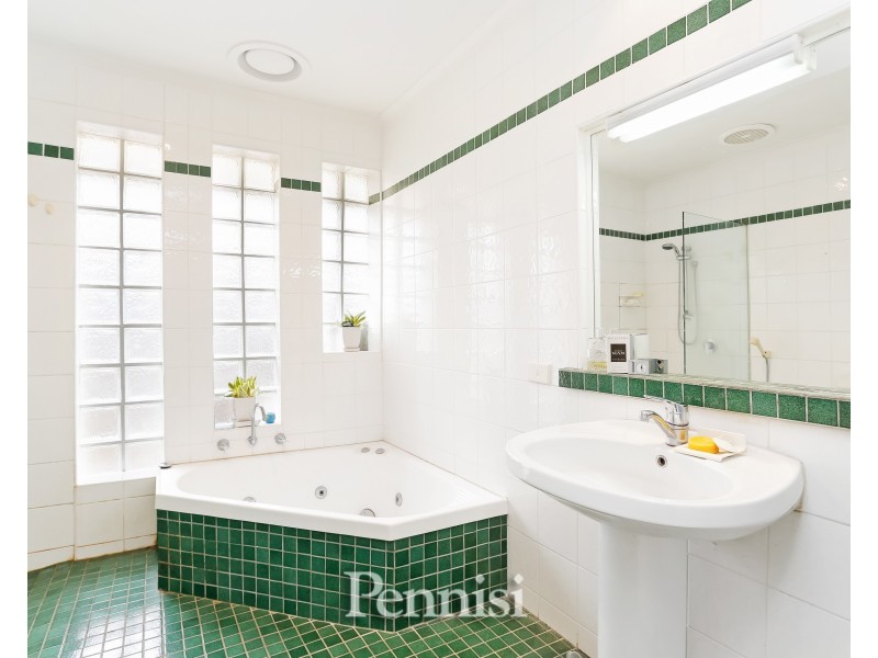 9 Russelton Street,, Keilor Park VIC 3042