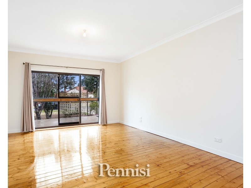 15 Dumfries Street, Deer Park VIC 3023