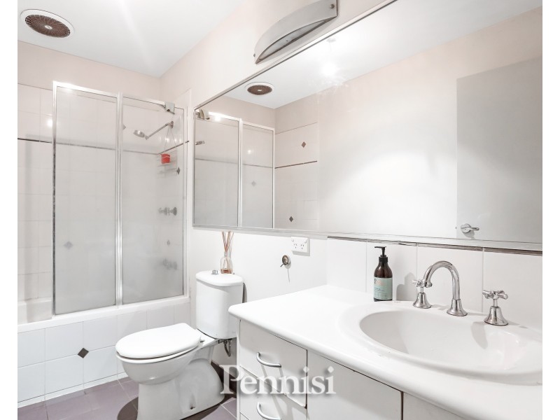 5C Willow Street, Essendon VIC 3040