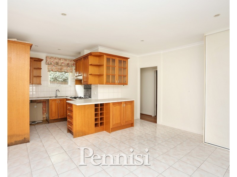 5/16 Vanberg Road, Essendon VIC 3040