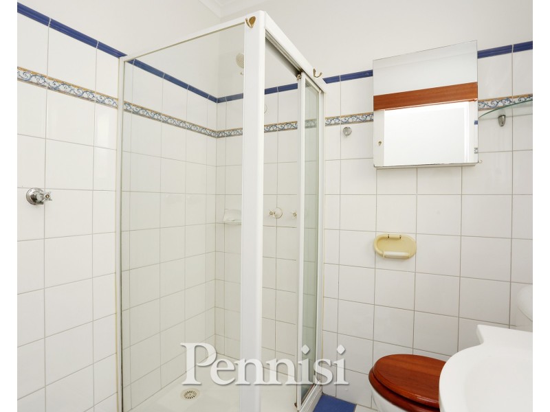 5/16 Vanberg Road, Essendon VIC 3040