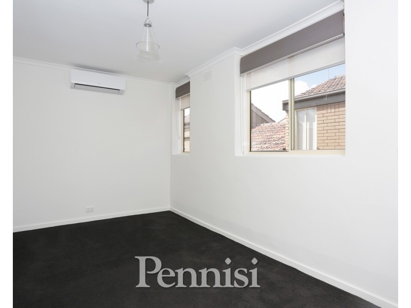 6/9 Aberdeen Street, Essendon VIC 3040