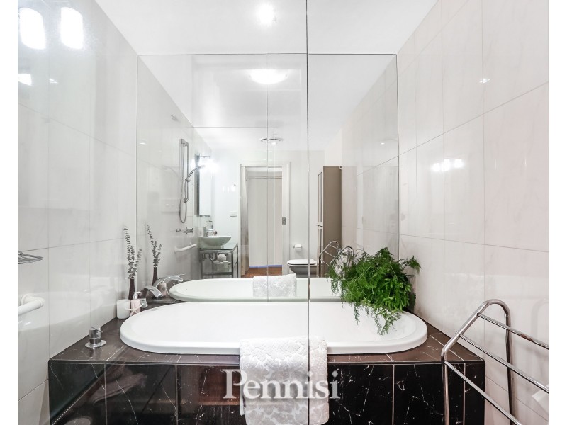 2101/68 La Trobe Street, Melbourne VIC 3000