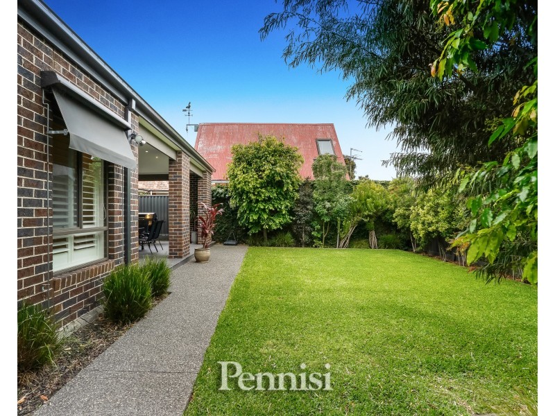59 First Avenue, Strathmore VIC 3041