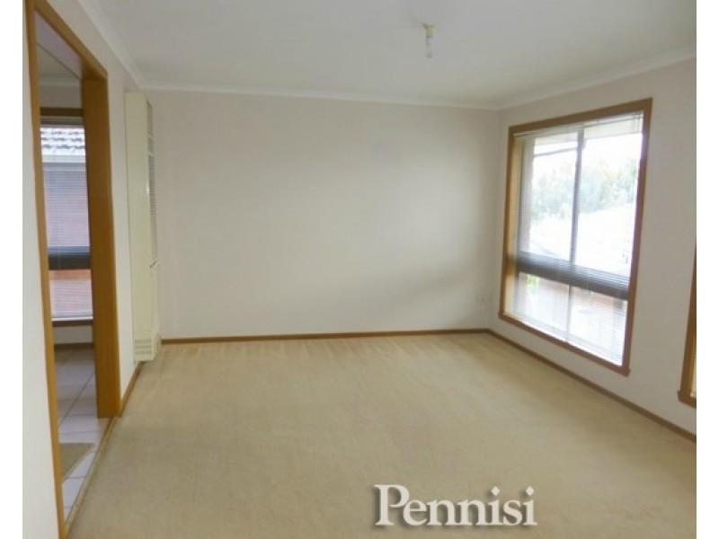 1/26 Florence Avenue, Niddrie VIC 3042