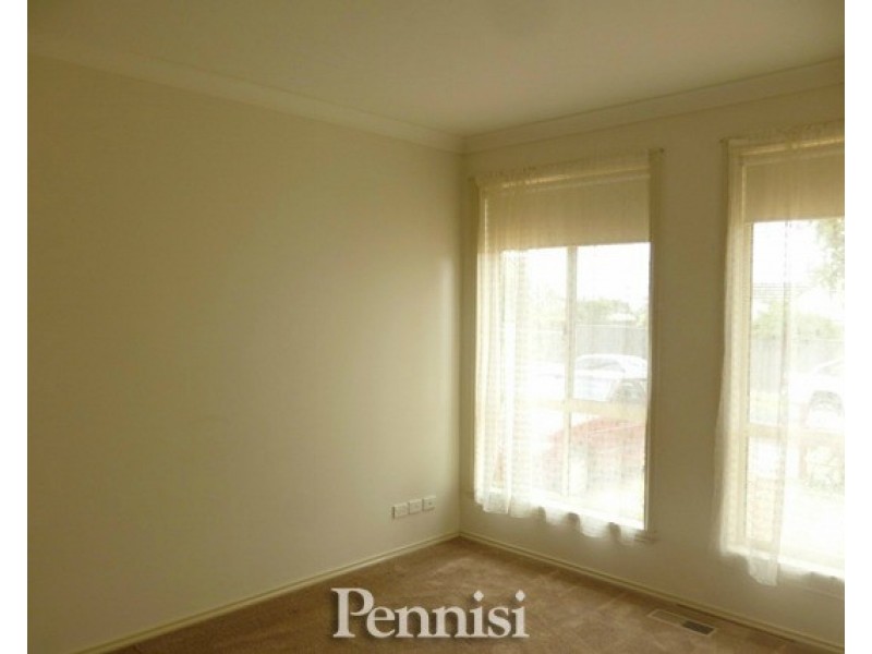 18 Hotham Road, Niddrie VIC 3042