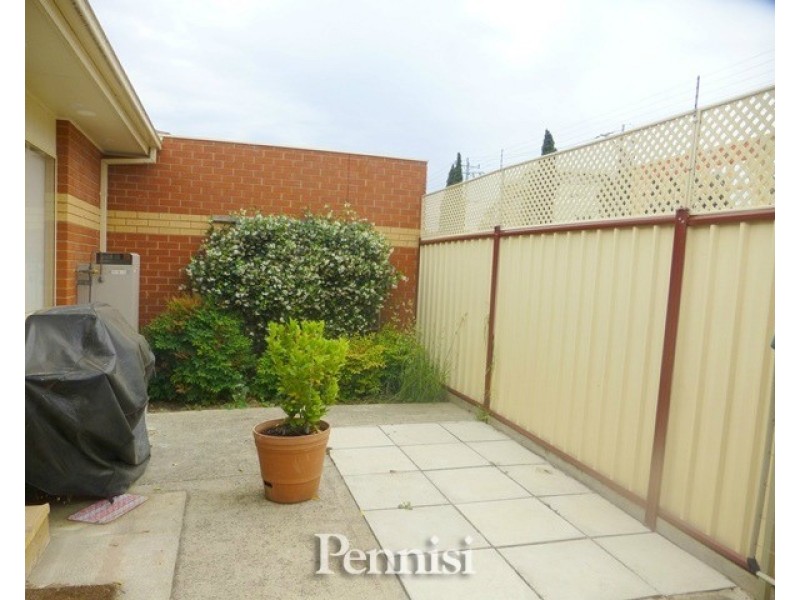 18 Hotham Road, Niddrie VIC 3042