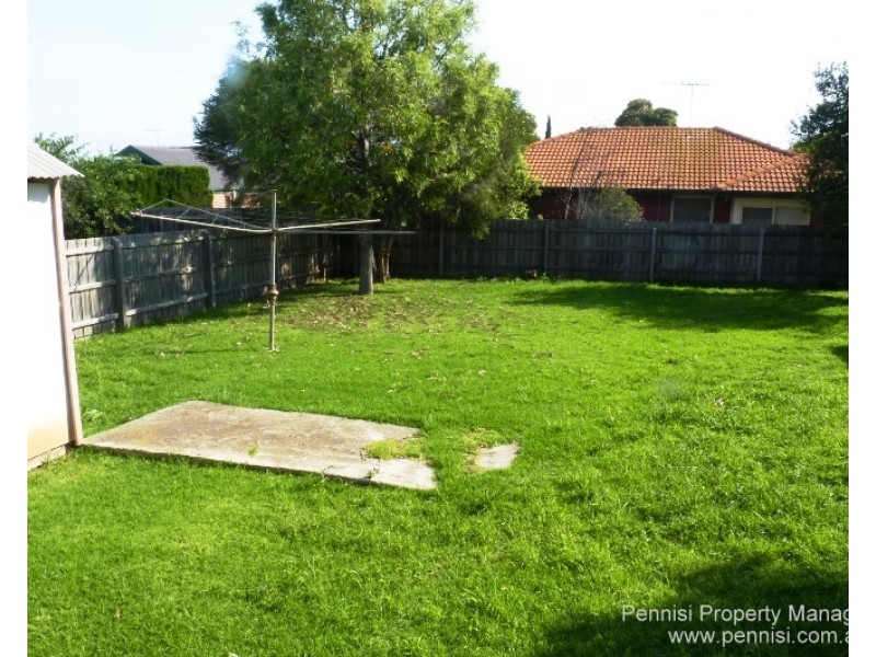 93 Haldane Road, Niddrie VIC 3042