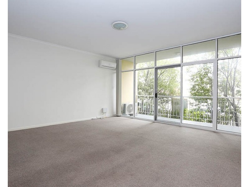 1/1068 Lygon Street, Carlton North VIC 3054